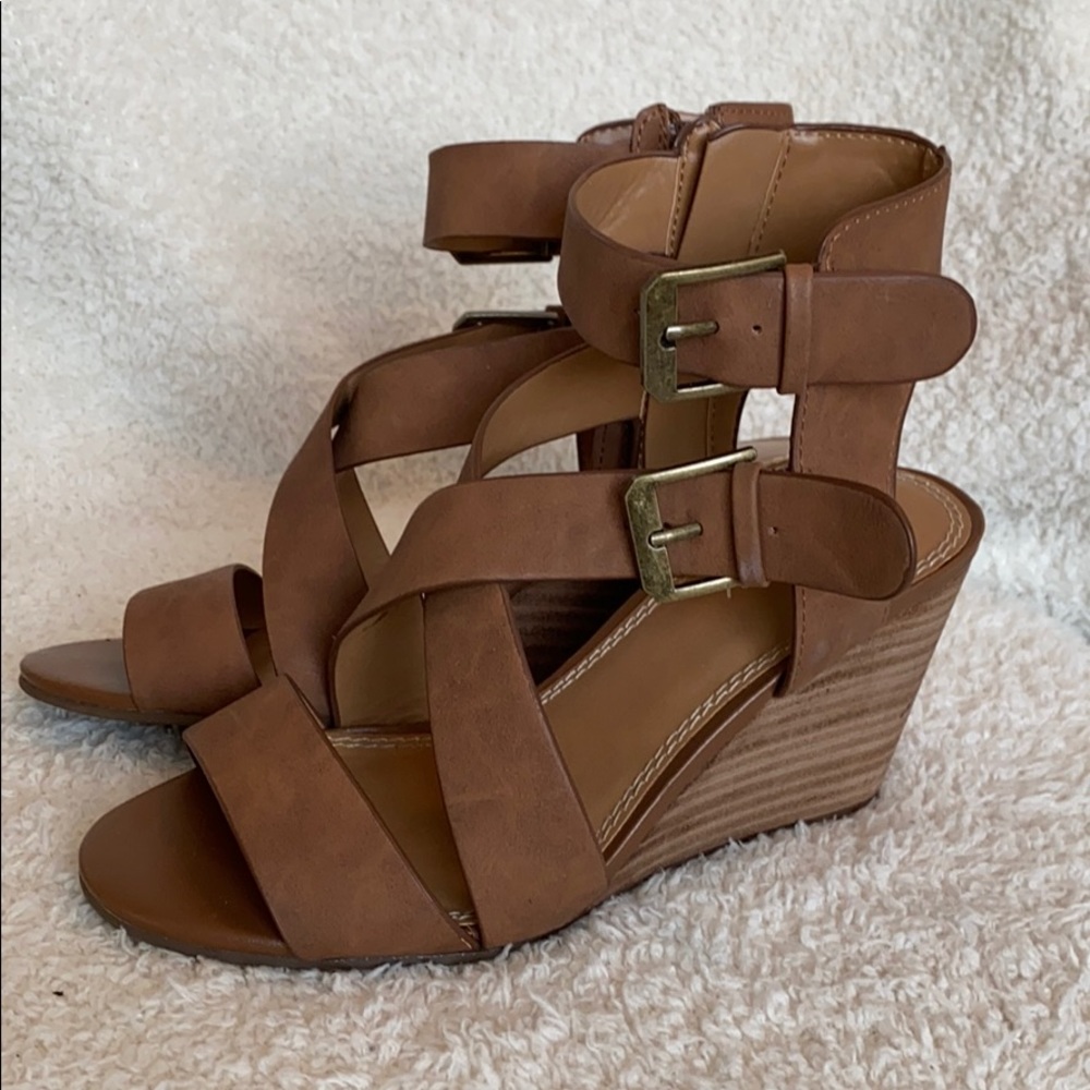 Cute Fall Wedges - Picture 4 of 6